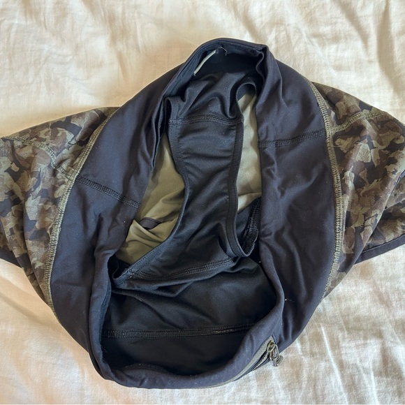 🍋 Lululemon Athletica Speed Short 2.5” in Mystic Jungle Fatigue - Picture 6 of 6